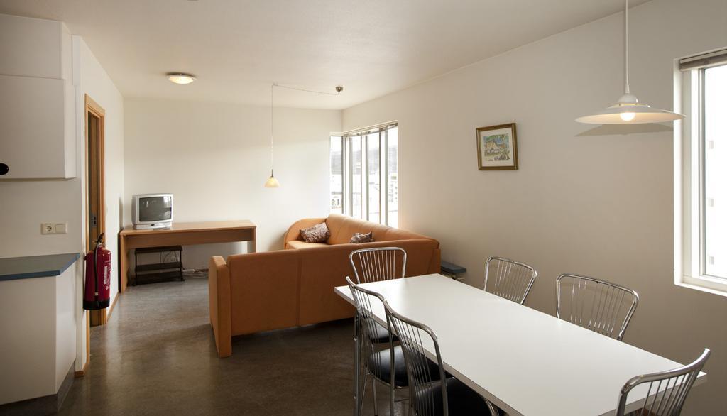 Sulur Guesthouse 2 아퀴레이리 외부 사진