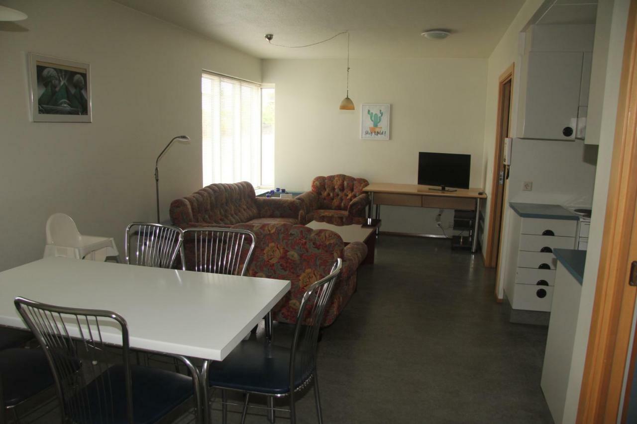 Sulur Guesthouse 2 아퀴레이리 외부 사진